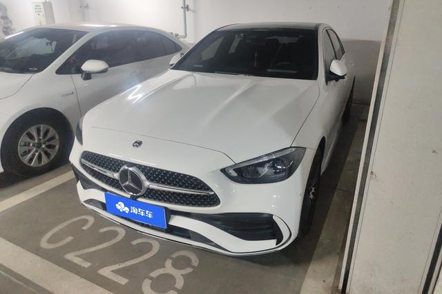 Mercedes-Benz C-klasse AMG 2024 года выпуска