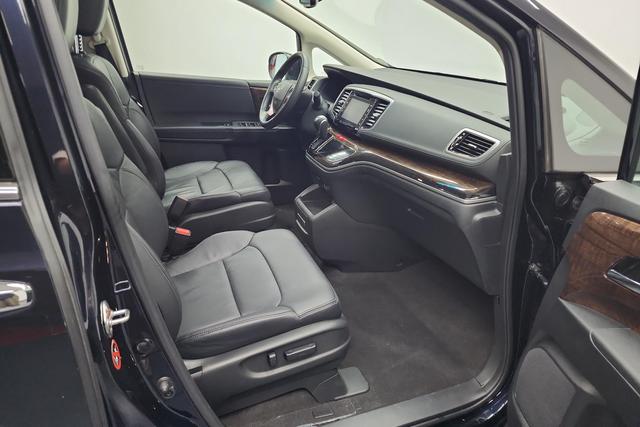 Honda Odyssey 2017 — фото 12