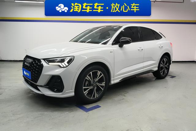 Audi Q3 Sportback 2022 года выпуска