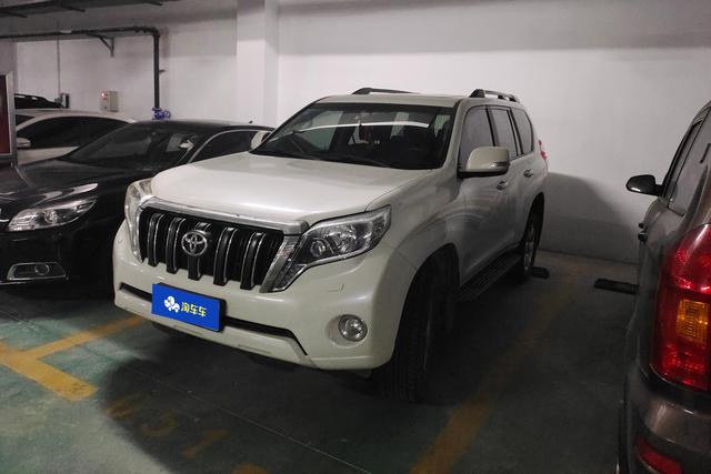 Toyota Land Cruiser Prado 2016 года выпуска