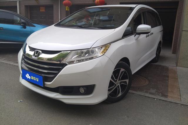 Honda Odyssey 2015 года выпуска