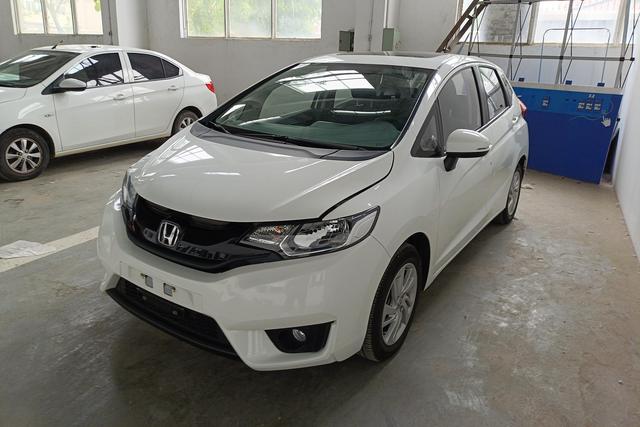 Honda Fit 2016 года выпуска