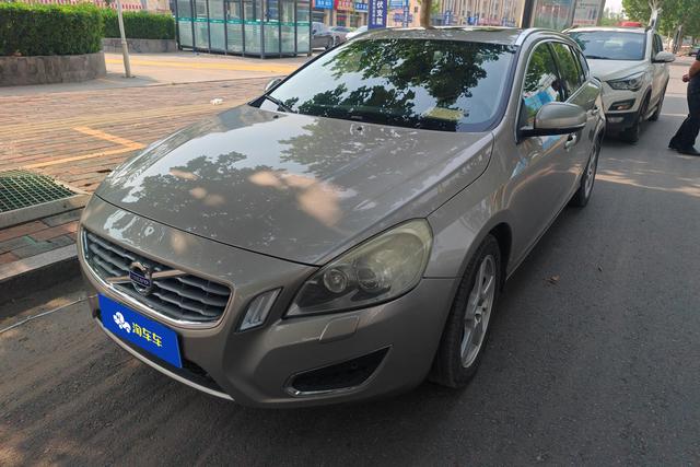 Volvo V60 2013 года выпуска