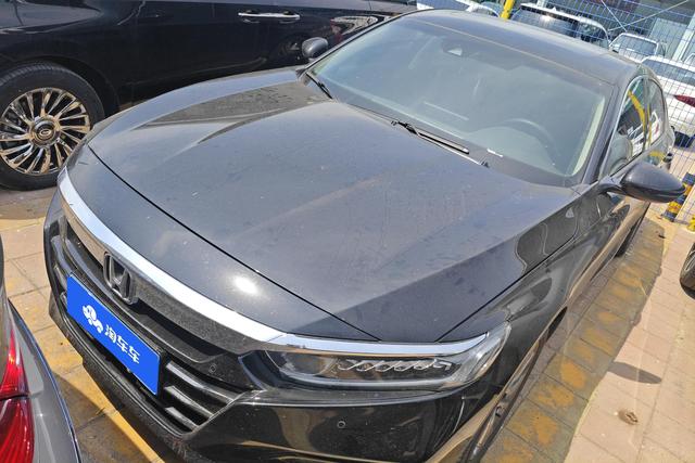 Honda Accord 2018 года выпуска