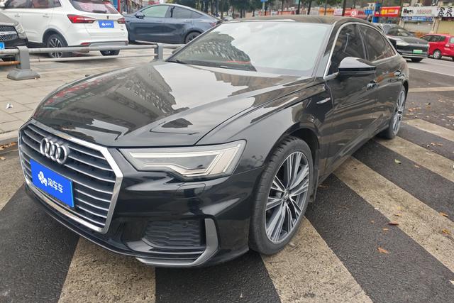 Audi A6 2021 года выпуска