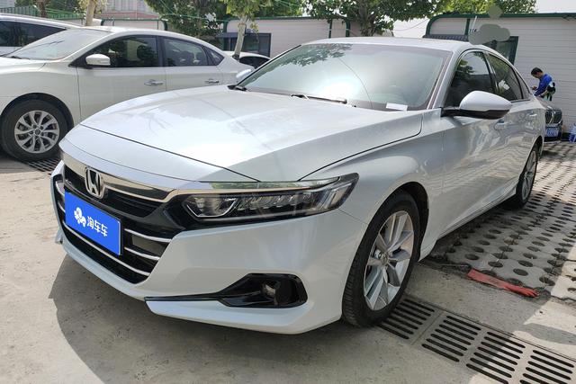 Honda Accord 2022 года выпуска