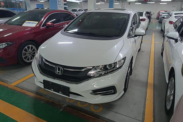 Honda Jade 2017 года выпуска