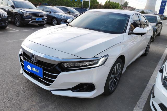 Honda Accord 2022 года выпуска