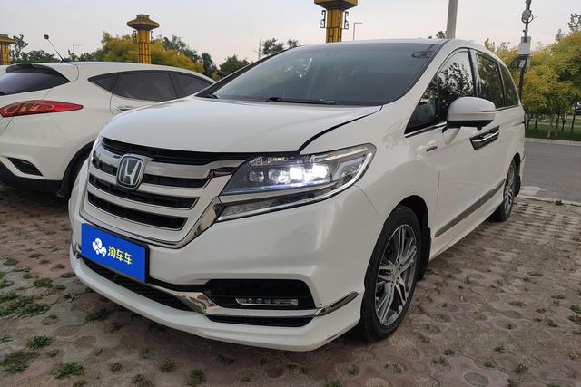 Honda Elysion 2019 года выпуска