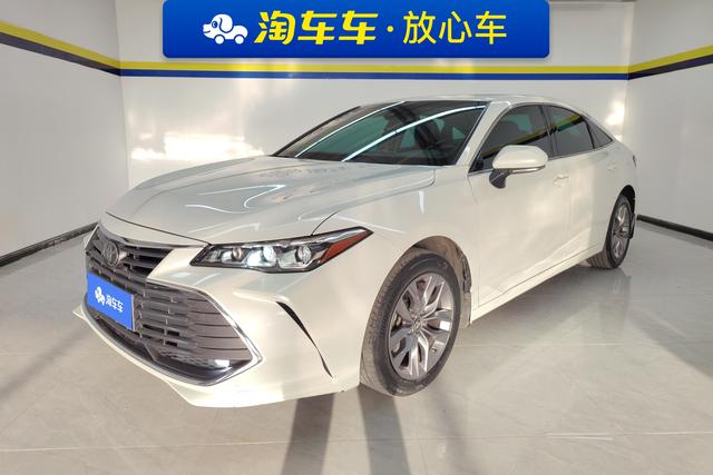 Toyota Avalon 2019 года выпуска