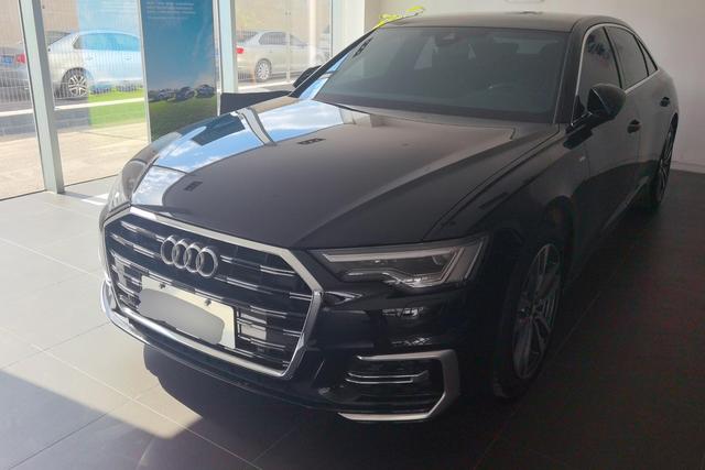 Audi A6 2023 года выпуска