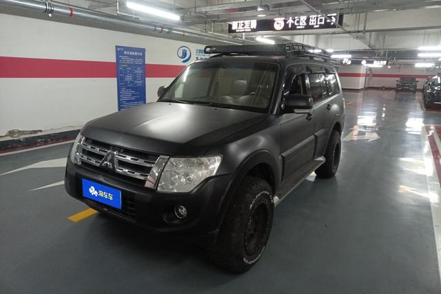 Mitsubishi Pajero Sport 2014 года выпуска