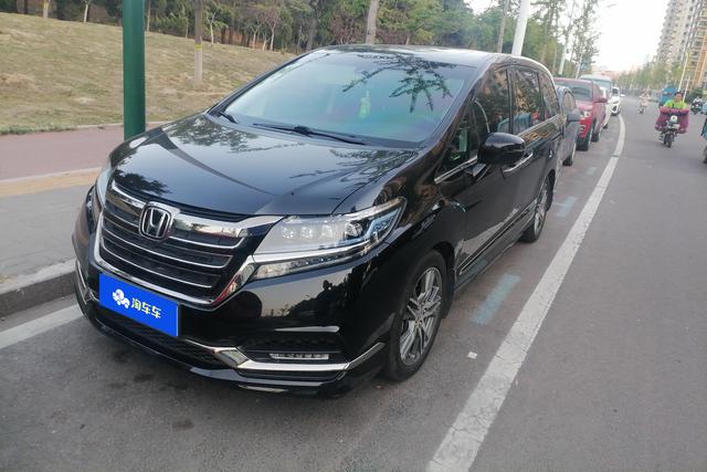 Honda Elysion 2019 года выпуска