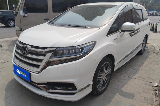 Honda Elysion 2019 года выпуска
