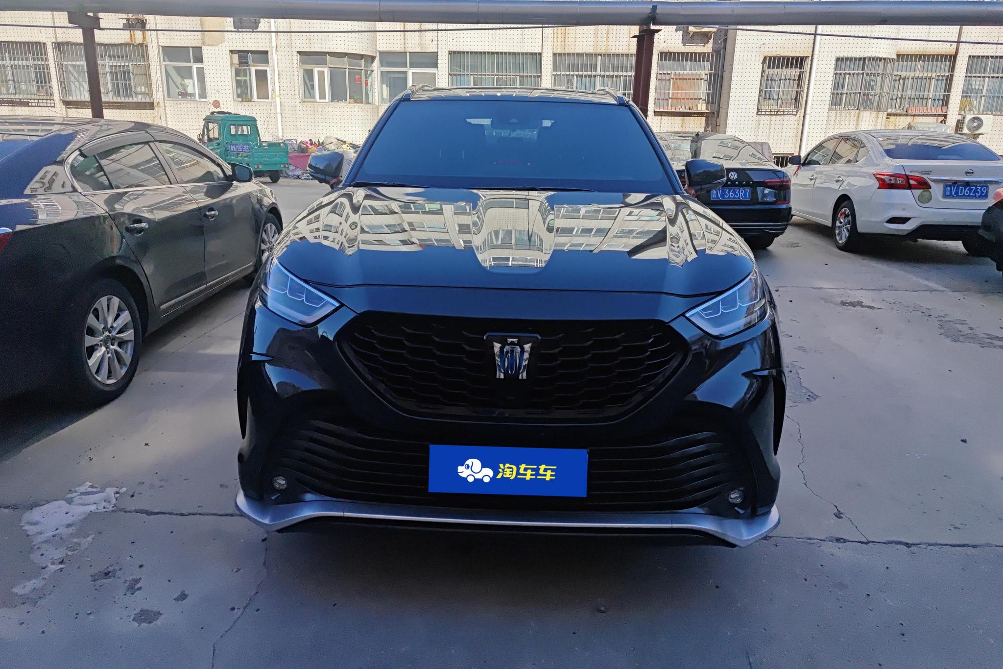 Toyota Crown Kluger 2023 2.5L E-CVT Luxury