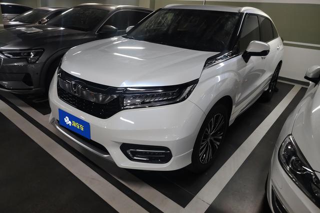Honda Avancier 2017 года выпуска