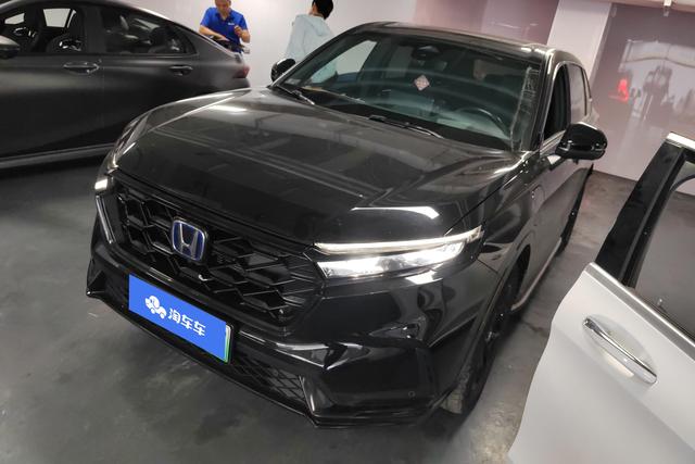 Honda CR-V 2023 года выпуска