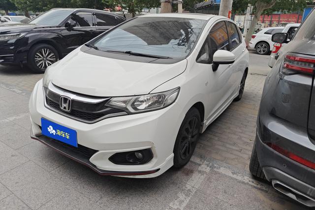 Honda Fit 2018 года выпуска