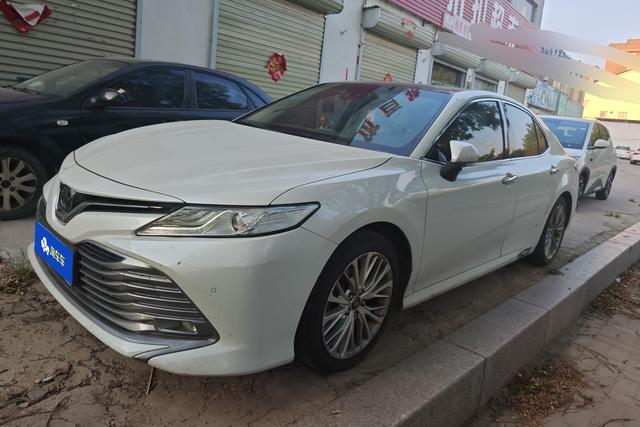 Toyota Camry 2018 года выпуска