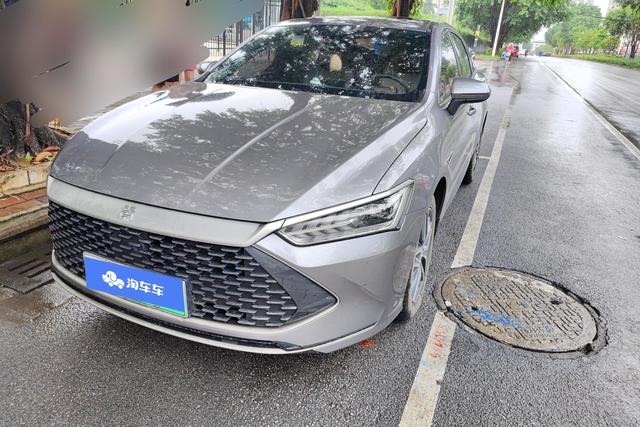 BYD Qin 2023 года выпуска
