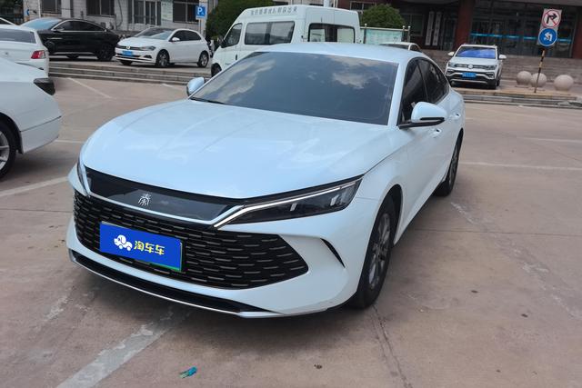 BYD Qin 2024 года выпуска