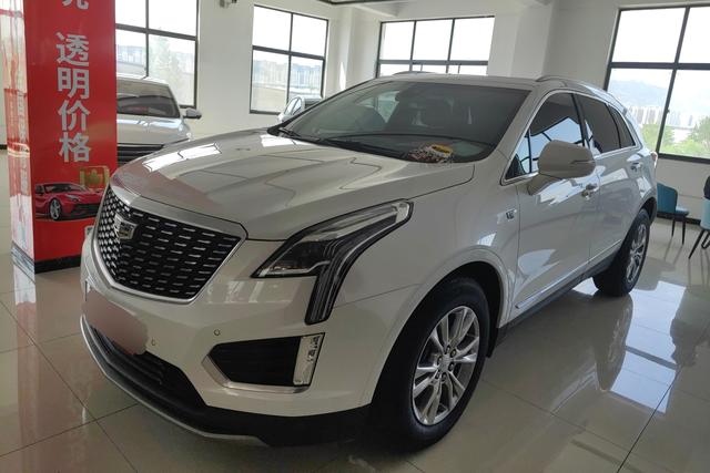 Cadillac XT5 2021 года выпуска