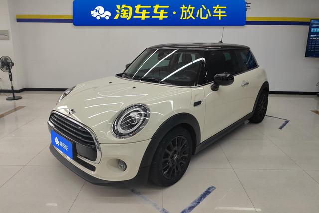 MINI Hatch 2019 года выпуска