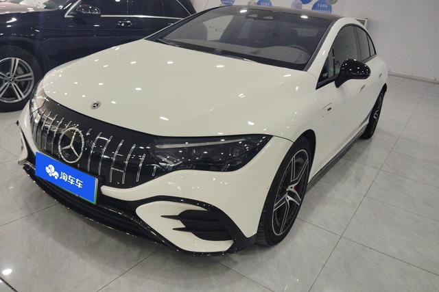 Mercedes-Benz EQE 2023 года выпуска