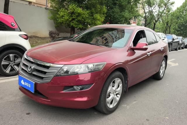 Honda Crosstour 2012 года выпуска
