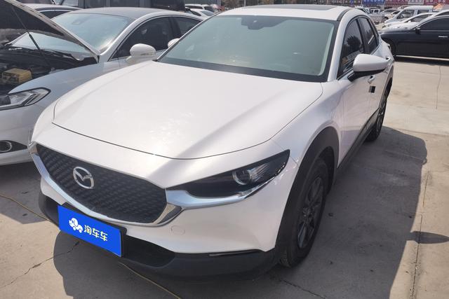 Mazda CX-30 2021 года выпуска