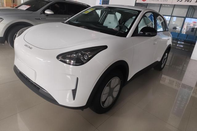 Geely Xingyuan 2025 года выпуска