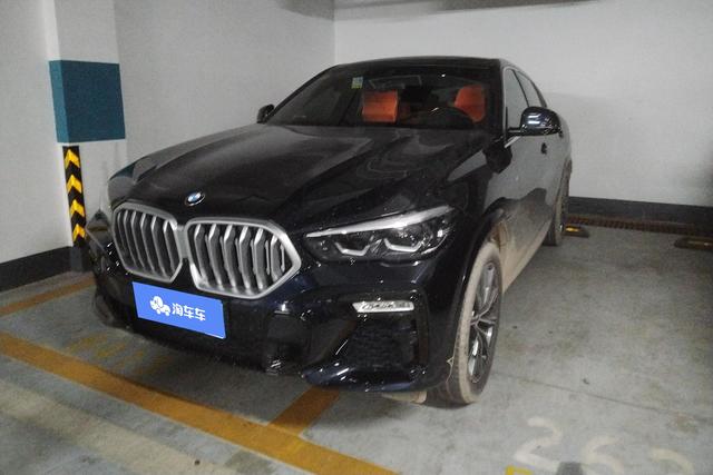 BMW X6 M 2021 года выпуска
