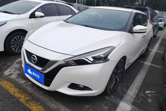 Nissan Bluebird 2016 года выпуска