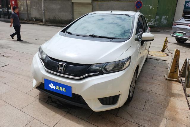 Honda Fit 2014 года выпуска