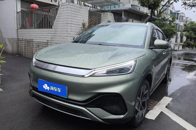 BYD Yuan 2022 года выпуска