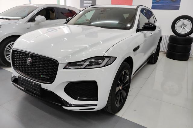 Jaguar F-Pace 2021 года выпуска