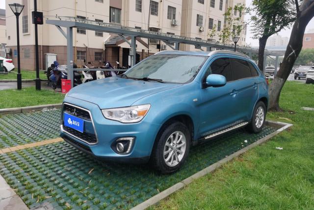 Mitsubishi ASX 2013 года выпуска