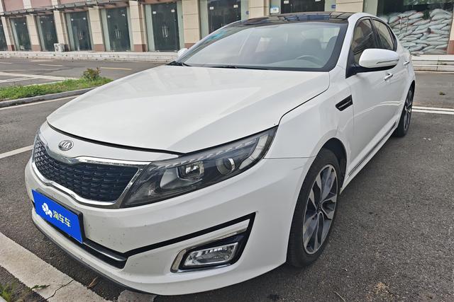 Kia K5 2014 года выпуска