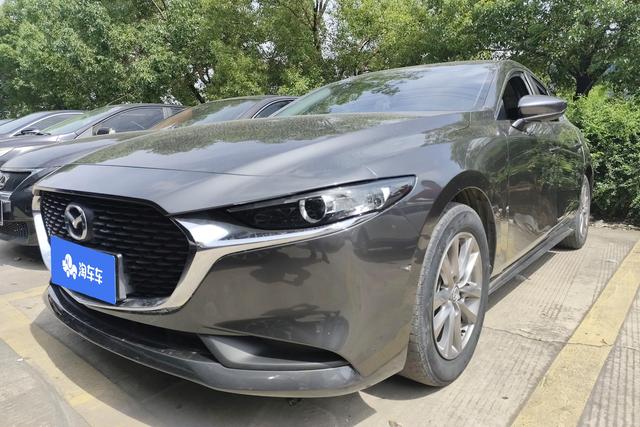 Mazda 3 2020 года выпуска