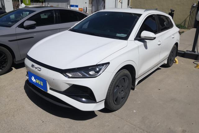 BYD e2 2024 года выпуска