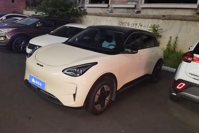 Geely Xingyuan 2025 года выпуска