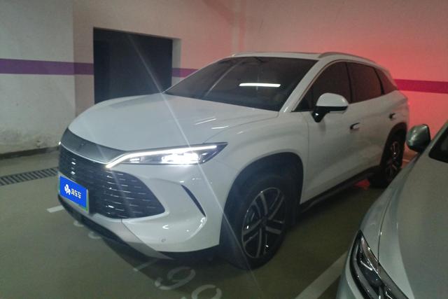 BYD Song EV 2024 года выпуска