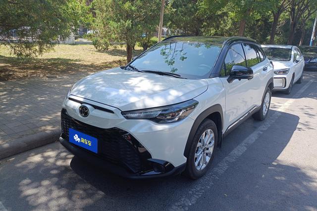 Toyota Corolla Cross 2024 года выпуска