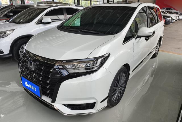 Honda Elysion 2022 года выпуска
