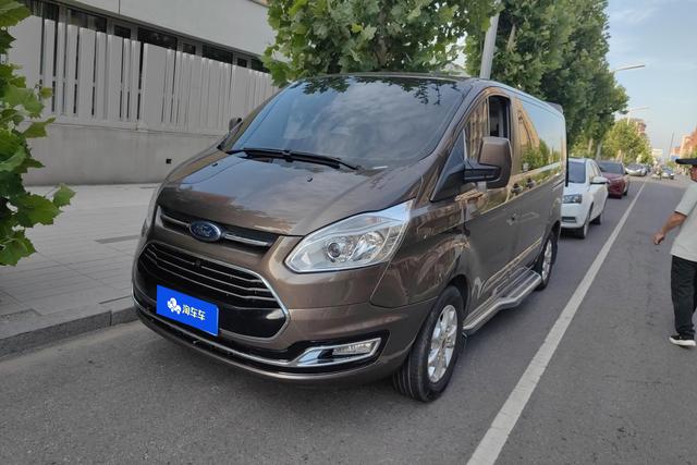 Ford Tourneo Custom 2020 года выпуска
