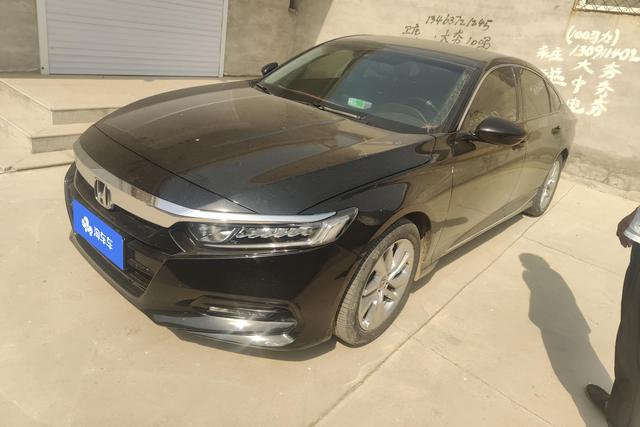 Honda Accord 2018 года выпуска
