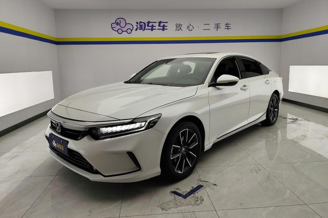 Honda Inspire 2022 года выпуска