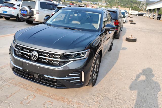 Volkswagen Tayron 2024 года выпуска