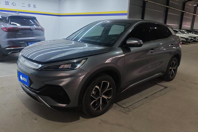 BYD Yuan 2022 года выпуска