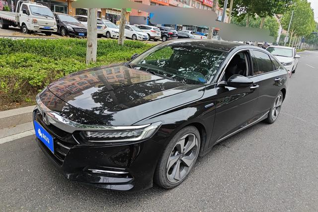 Honda Accord 2018 года выпуска